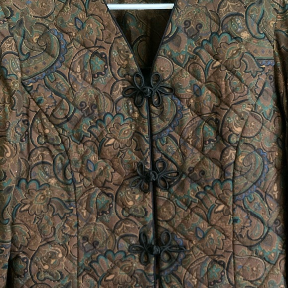 Quilted jacket with frog closures in boho paisley print - Picture 4 of 10